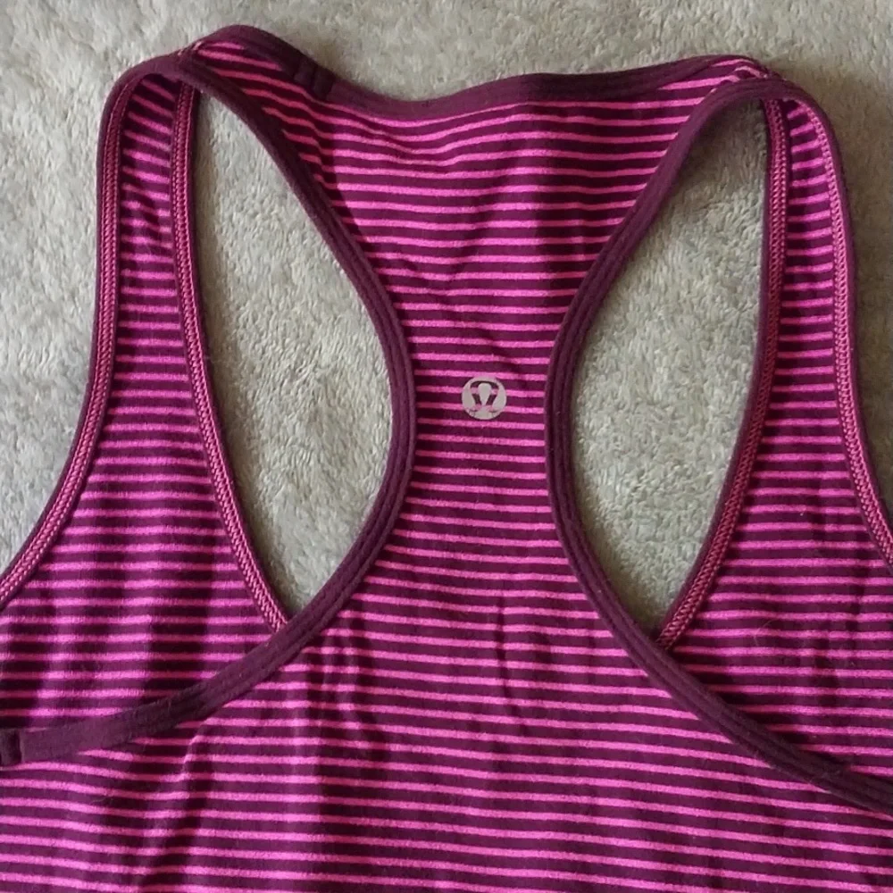 Lululemon Cool Racerback Tank M - Picture 2 of 3